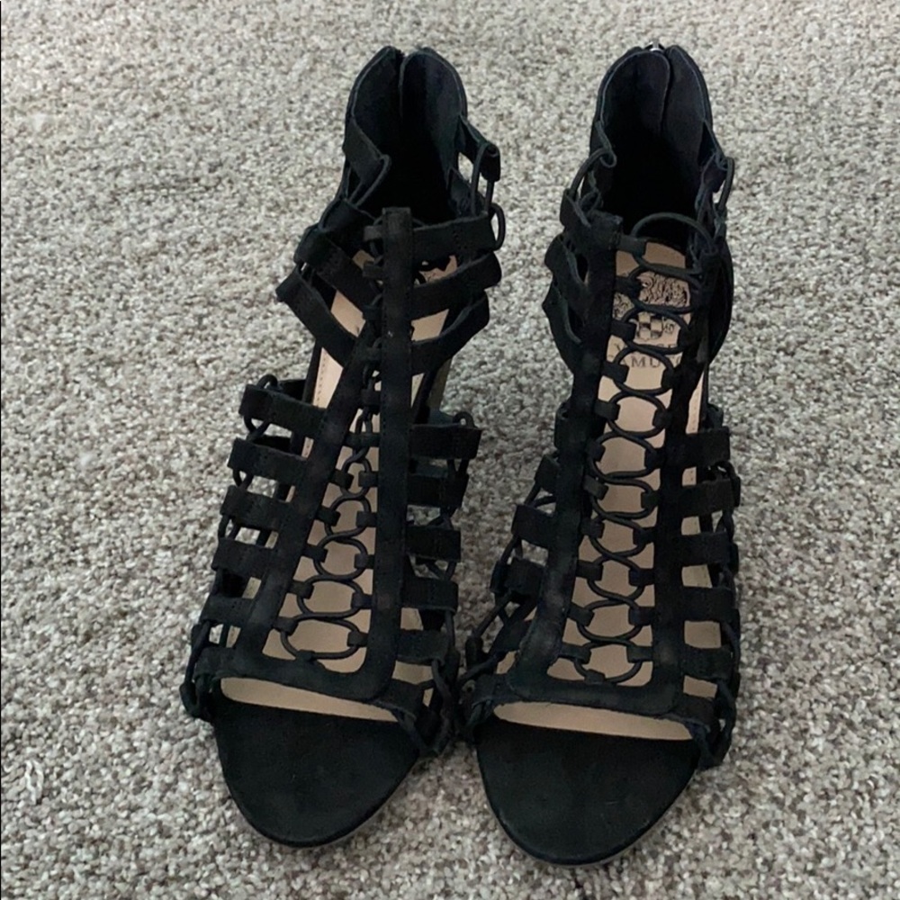 Suede pumps